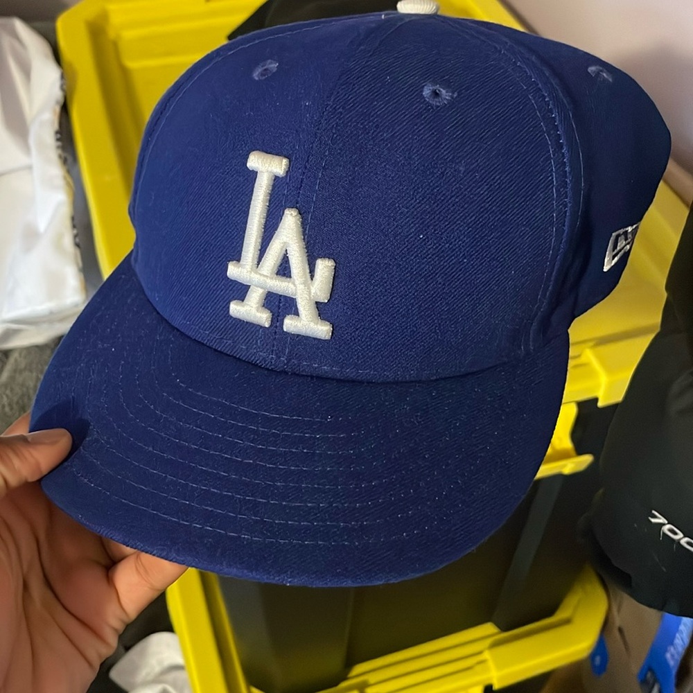 Men’s new era hat